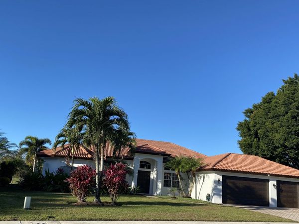 1920 S Club Drive, Wellington, FL 33414
