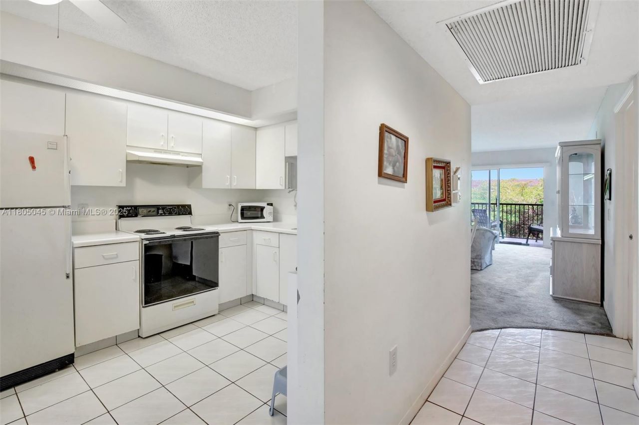 1601 SW 128th Ter, Unit 309A, Pembroke Pines, FL 33027 Photo