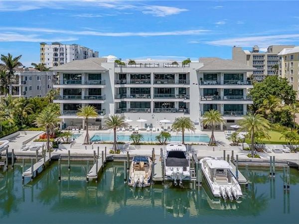 1820 Gulf Shore BLVD N, Unit 202, NAPLES, FL 34102