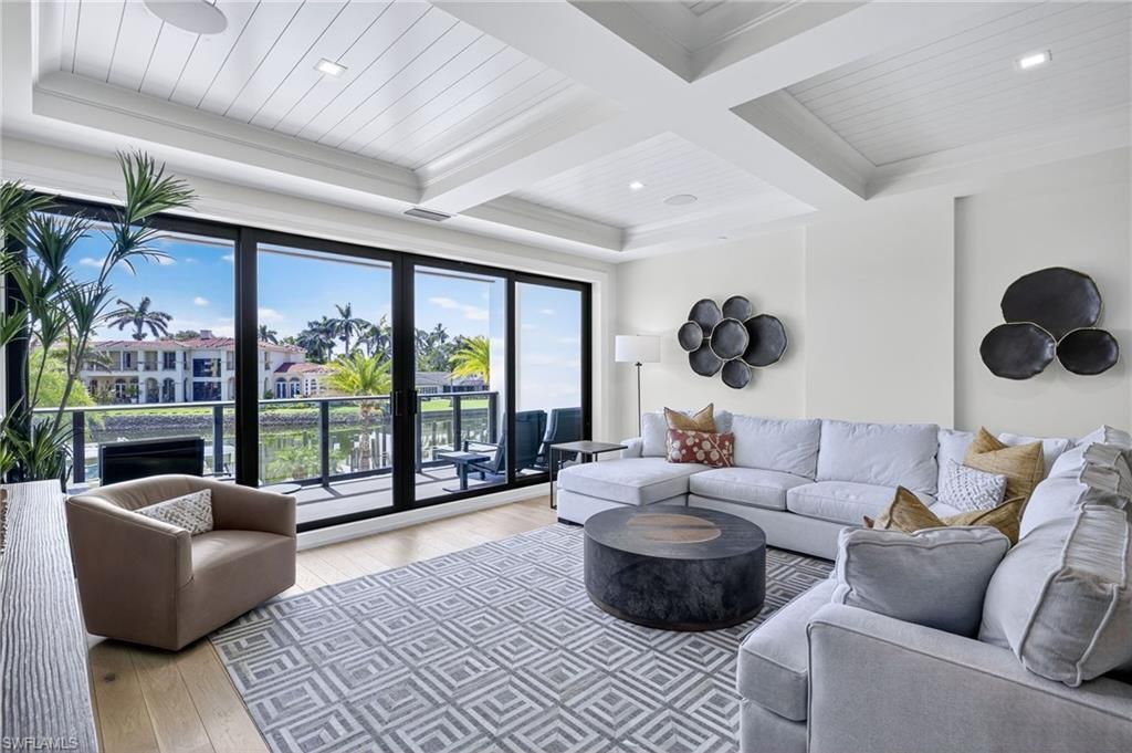 1820 Gulf Shore Blvd N, Unit 202, Naples, FL 34102 Photo