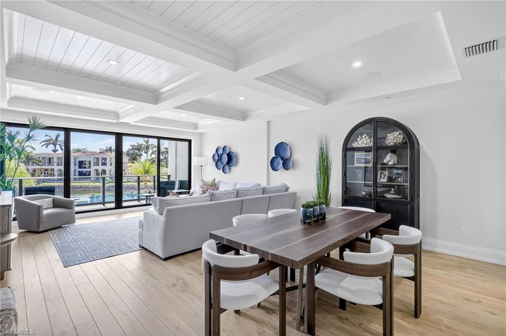 1820 Gulf Shore Blvd N, Unit 202, Naples, FL 34102 Photo