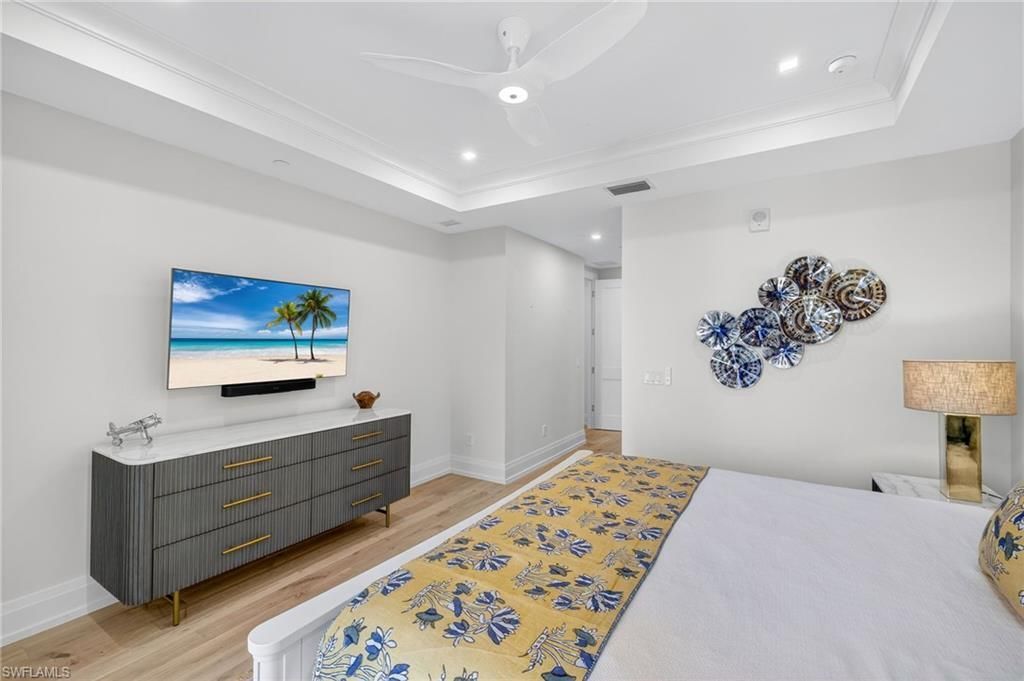 1820 Gulf Shore Blvd N, Unit 202, Naples, FL 34102 Photo