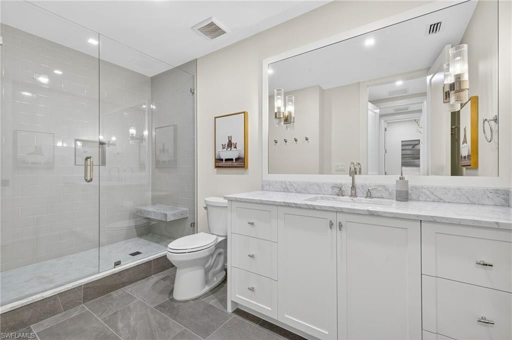 1820 Gulf Shore Blvd N, Unit 202, Naples, FL 34102 Photo