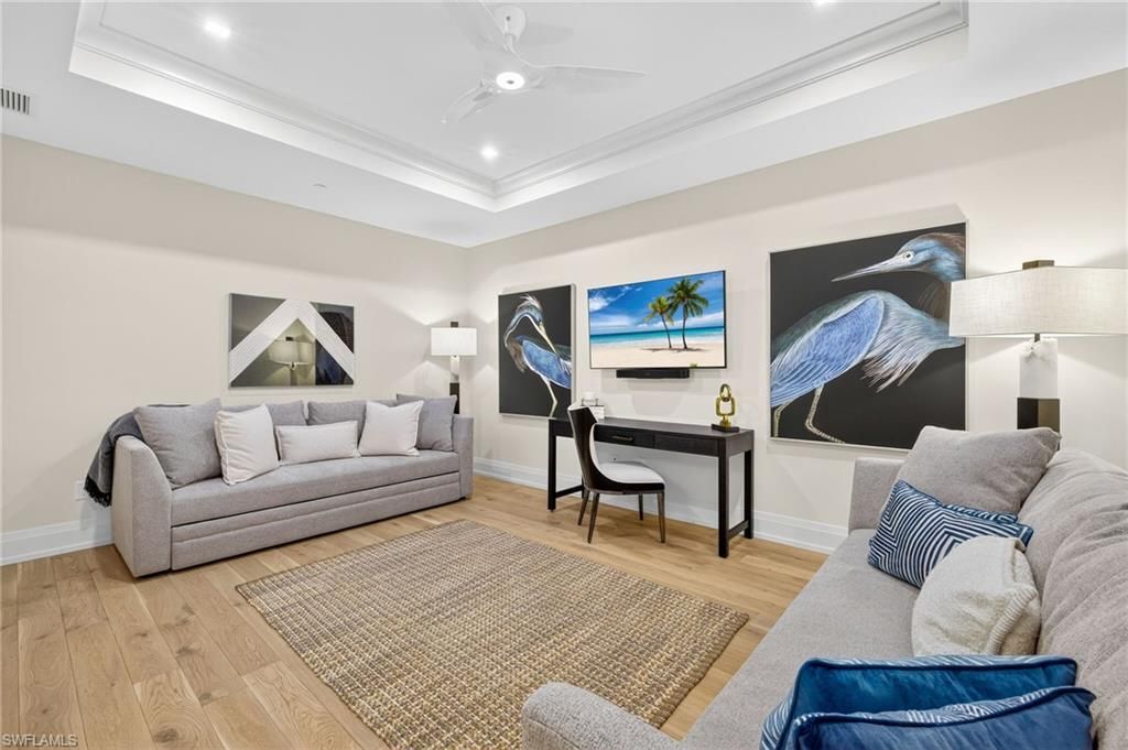 1820 Gulf Shore Blvd N, Unit 202, Naples, FL 34102 Photo