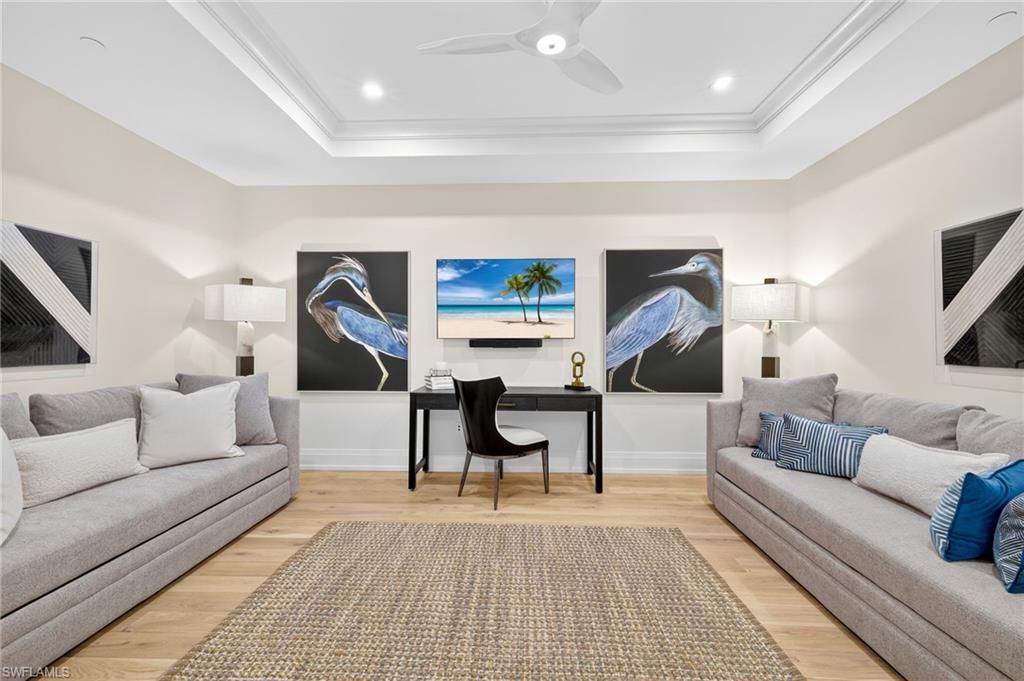 1820 Gulf Shore Blvd N, Unit 202, Naples, FL 34102 Photo