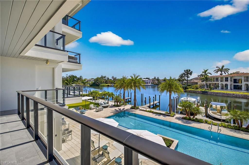 1820 Gulf Shore Blvd N, Unit 202, Naples, FL 34102 Photo