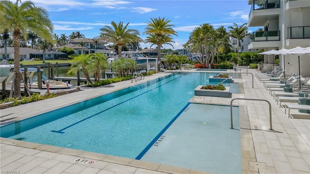 1820 Gulf Shore Blvd N, Unit 202, Naples, FL 34102 Photo