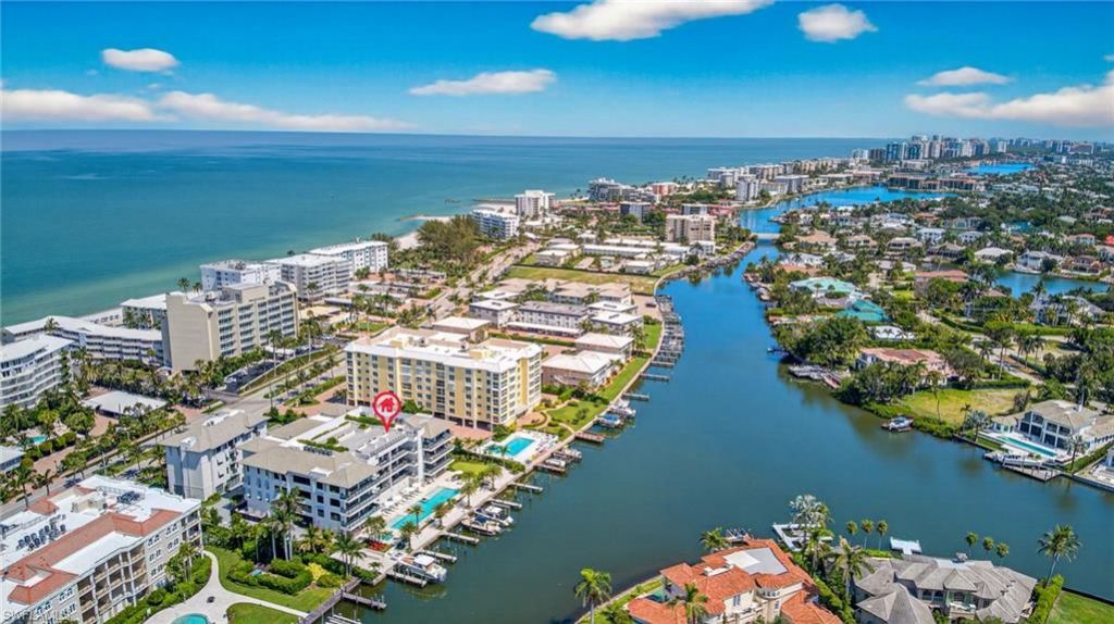 1820 Gulf Shore Blvd N, Unit 202, Naples, FL 34102 Photo