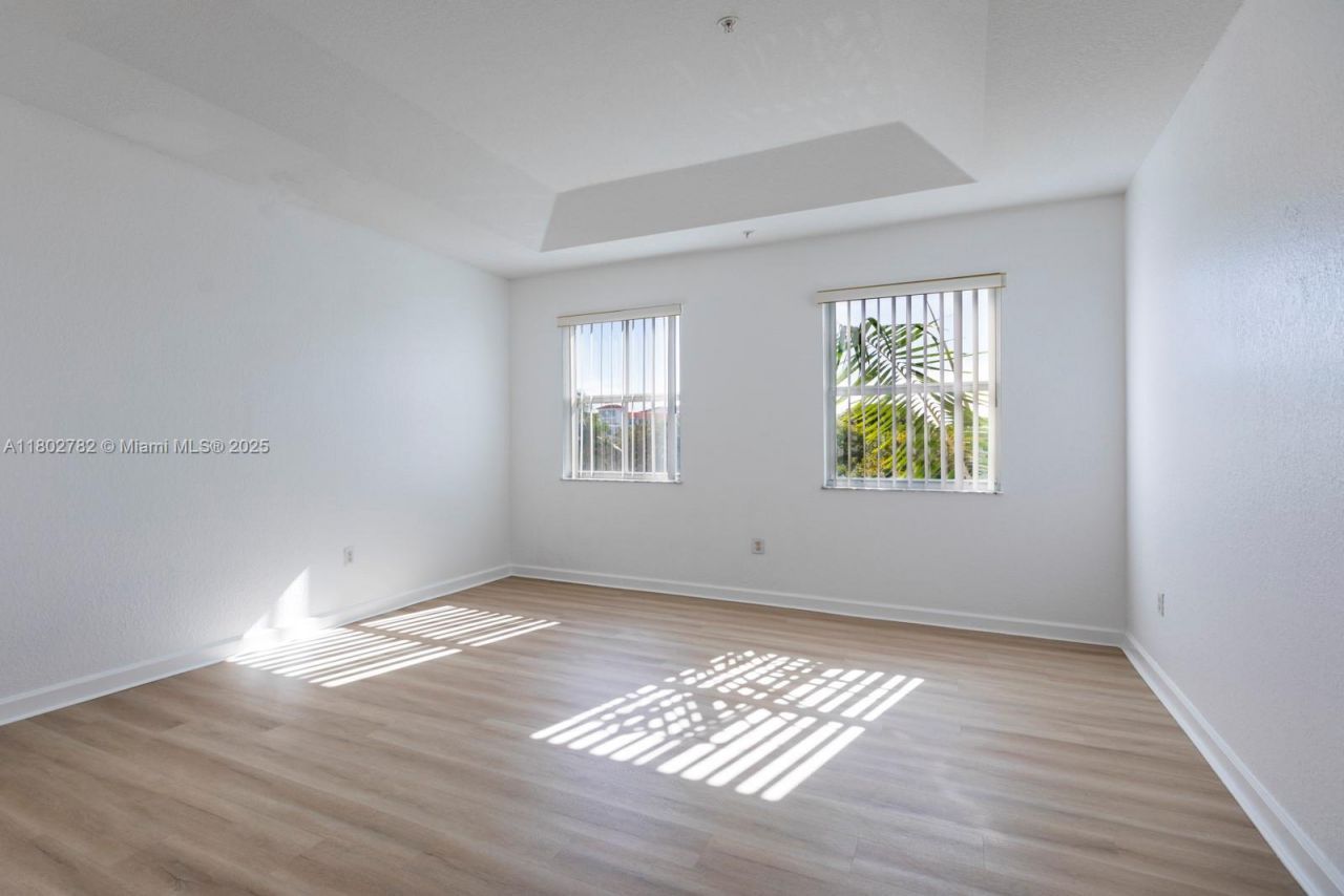 10022 NW 7th St, Unit 206, Miami, FL 33172 Photo