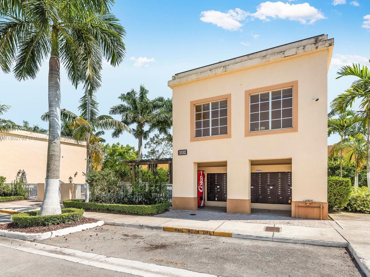 10022 NW 7th St, Unit 206, Miami, FL 33172 Photo