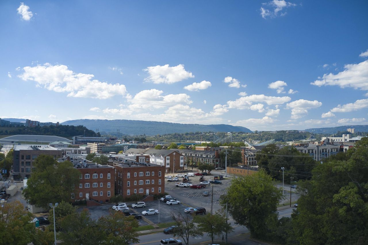 365 E 4th Street, Chattanooga, TN 37403 Main Photo