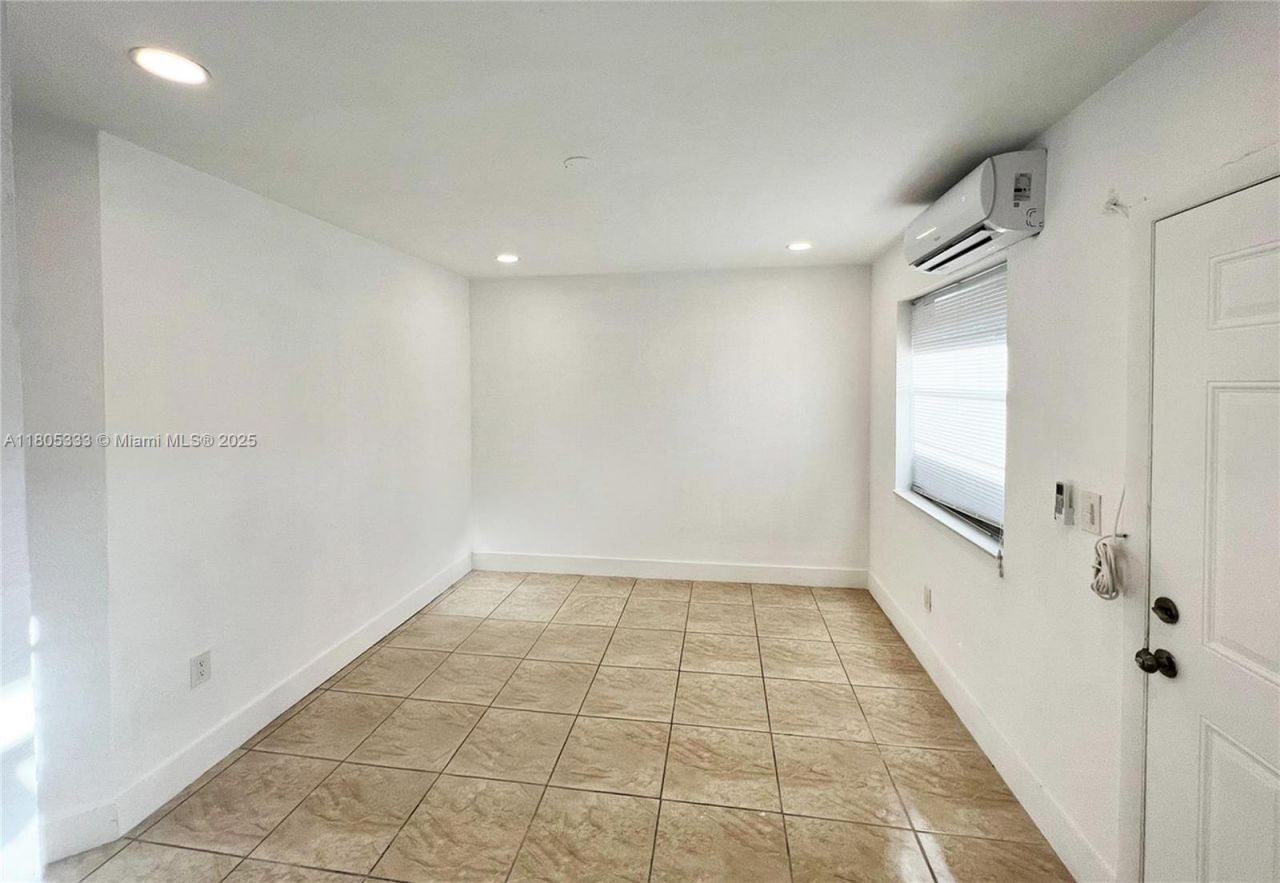 1265 Sharazad Blvd, Opa Locka, FL 33054 Photo