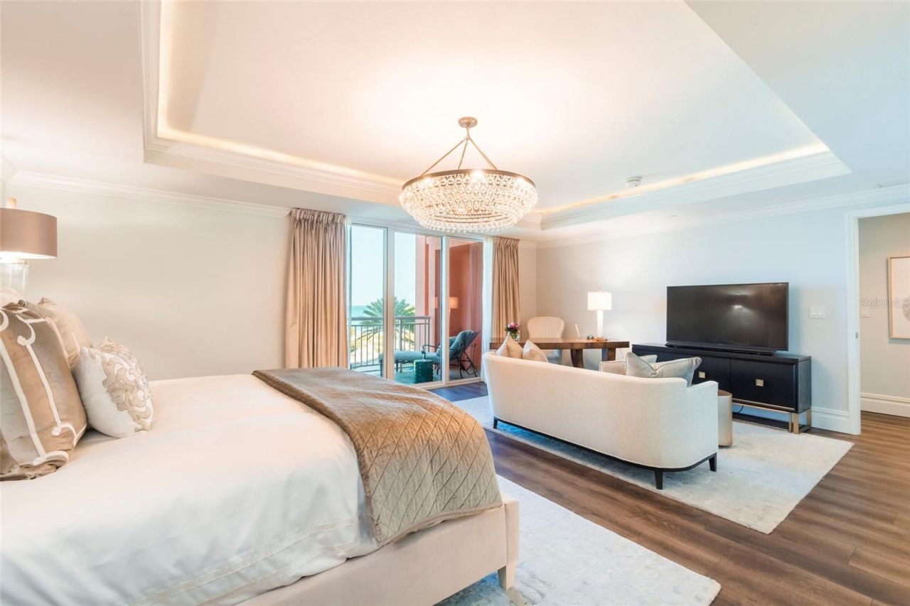 301 S Gulfview Boulevard, Unit 304, Clearwater Beach, FL 33767 Photo