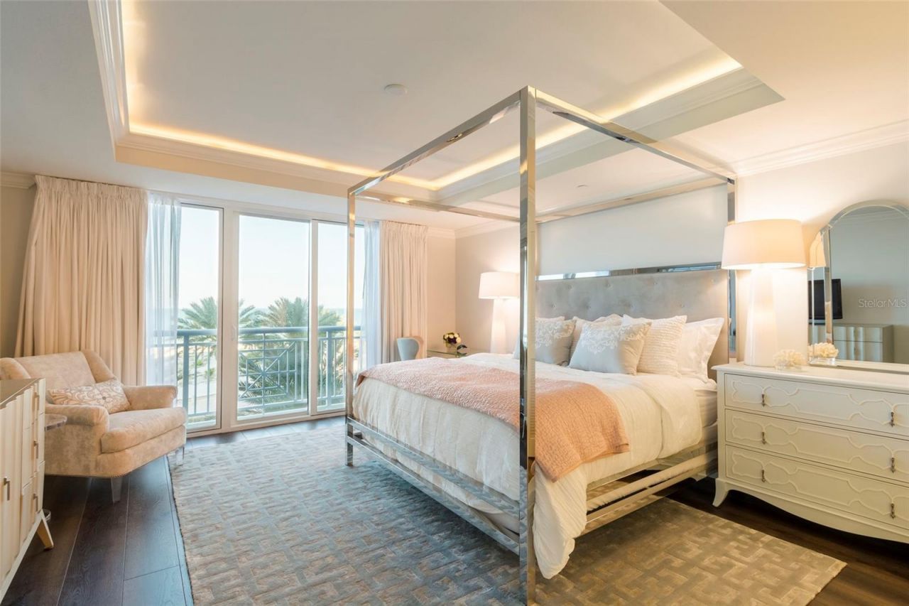 301 S Gulfview Boulevard, Unit 304, Clearwater Beach, FL 33767 Photo
