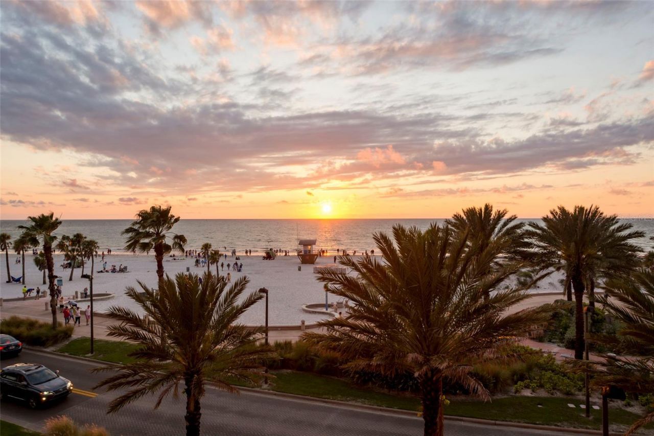 301 S Gulfview Boulevard, Unit 304, Clearwater Beach, FL 33767 Photo