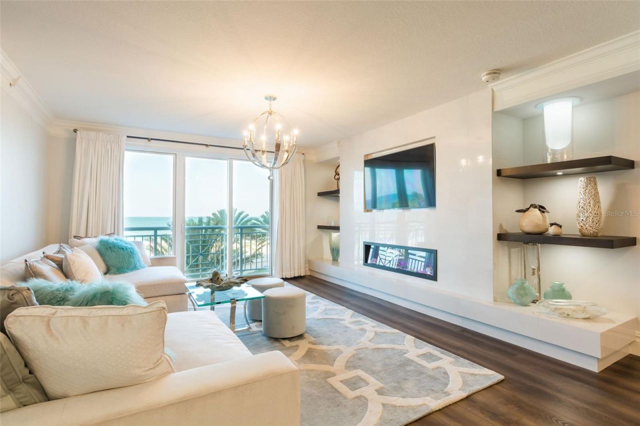 301 S Gulfview Boulevard, Unit 304, Clearwater Beach, FL 33767 Photo