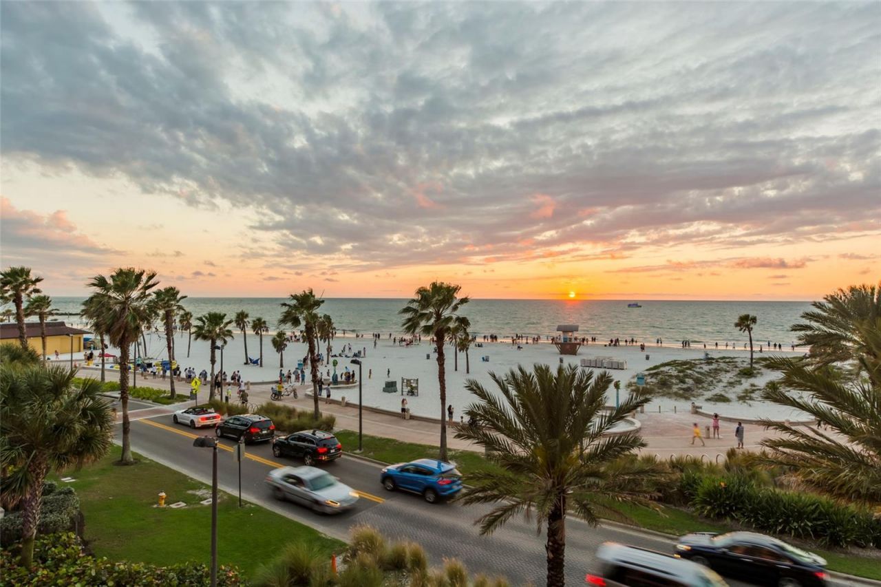 301 S Gulfview Boulevard, Unit 304, Clearwater Beach, FL 33767 Photo
