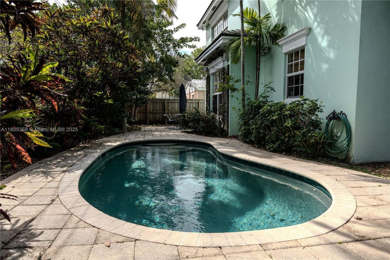 1812 SW 10th Ave, Fort Lauderdale, FL 33315 Photo