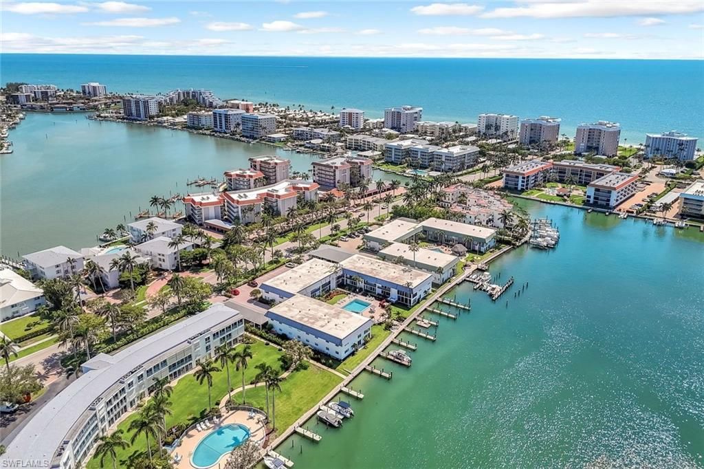 333 Harbour Dr, Unit 201, Naples, FL 34103 Photo