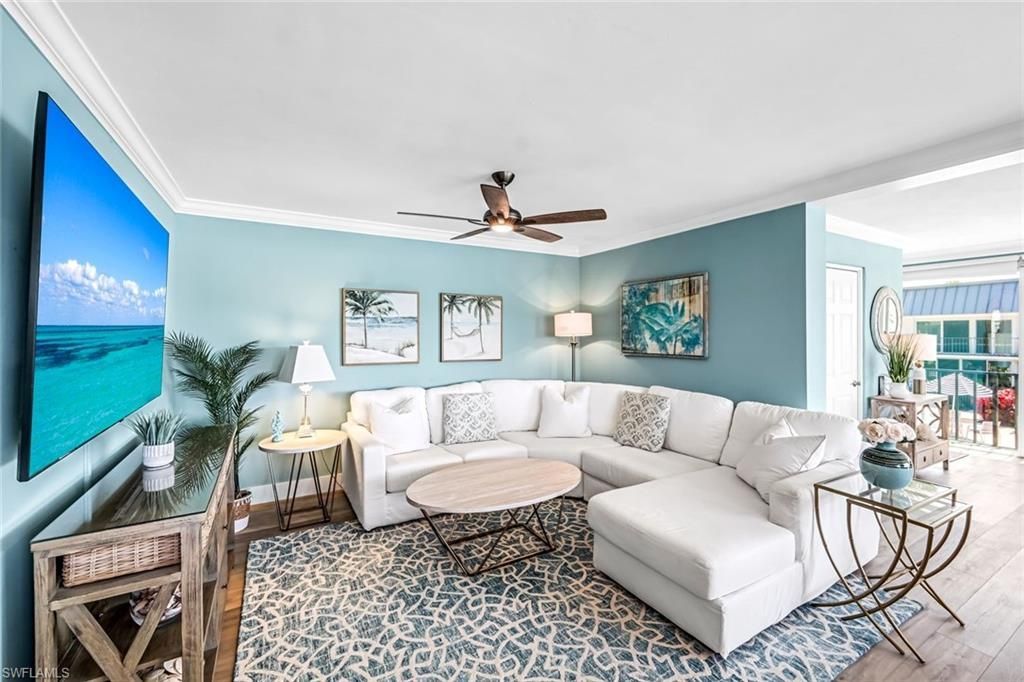 333 Harbour Dr, Unit 201, Naples, FL 34103 Photo