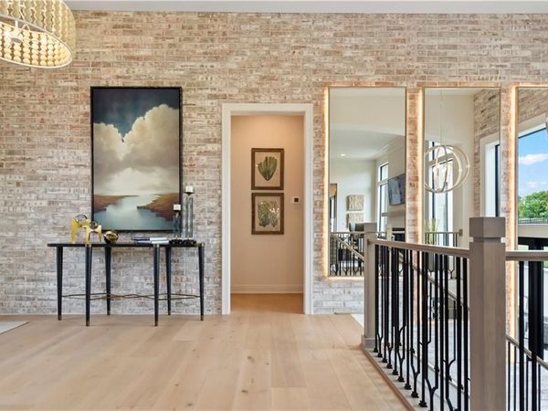 4606 W 136 Street, Leawood, KS 66224