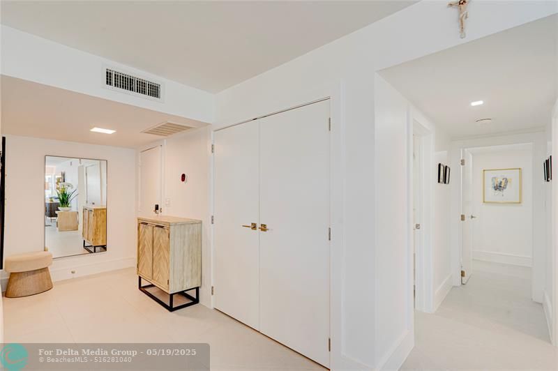 3430 Galt Ocean Dr, Unit 1011, Fort Lauderdale, FL 33308 Photo