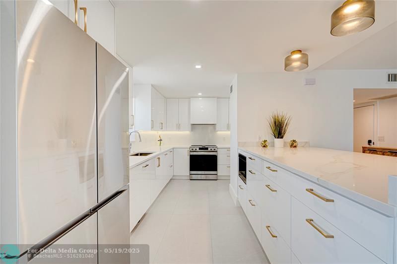 3430 Galt Ocean Dr, Unit 1011, Fort Lauderdale, FL 33308 Photo