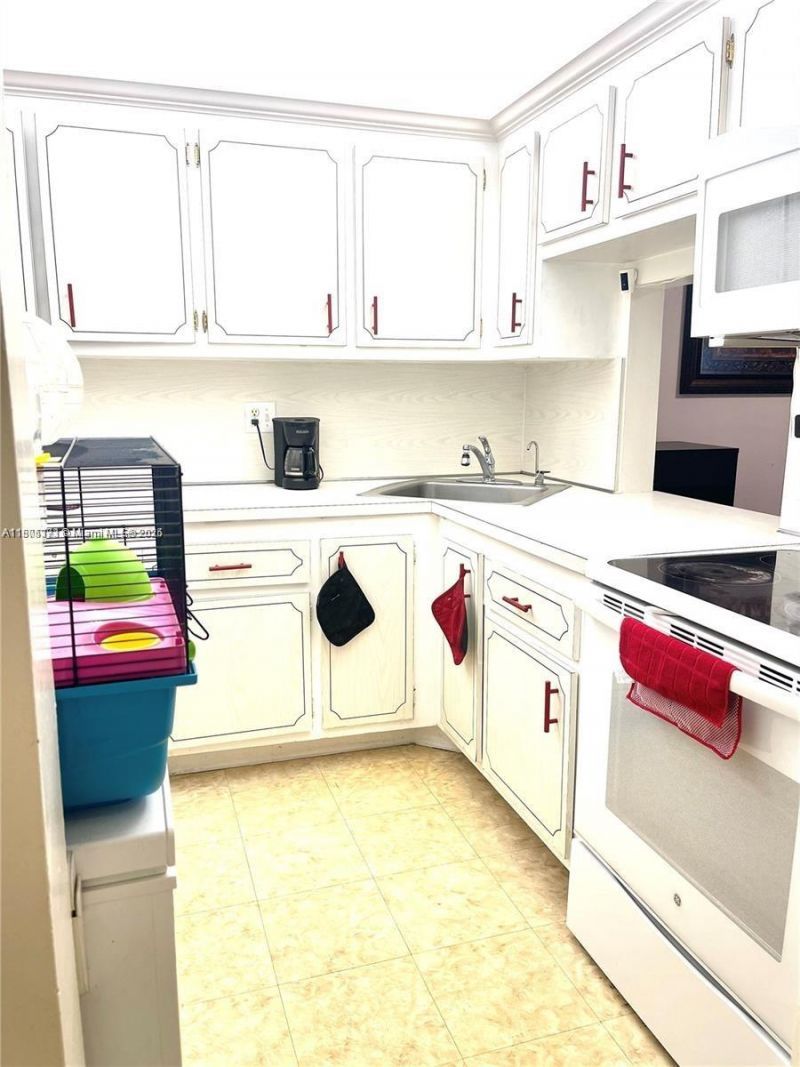 6071 NW 61st Ave, Unit 311, Tamarac, FL 33319 Photo