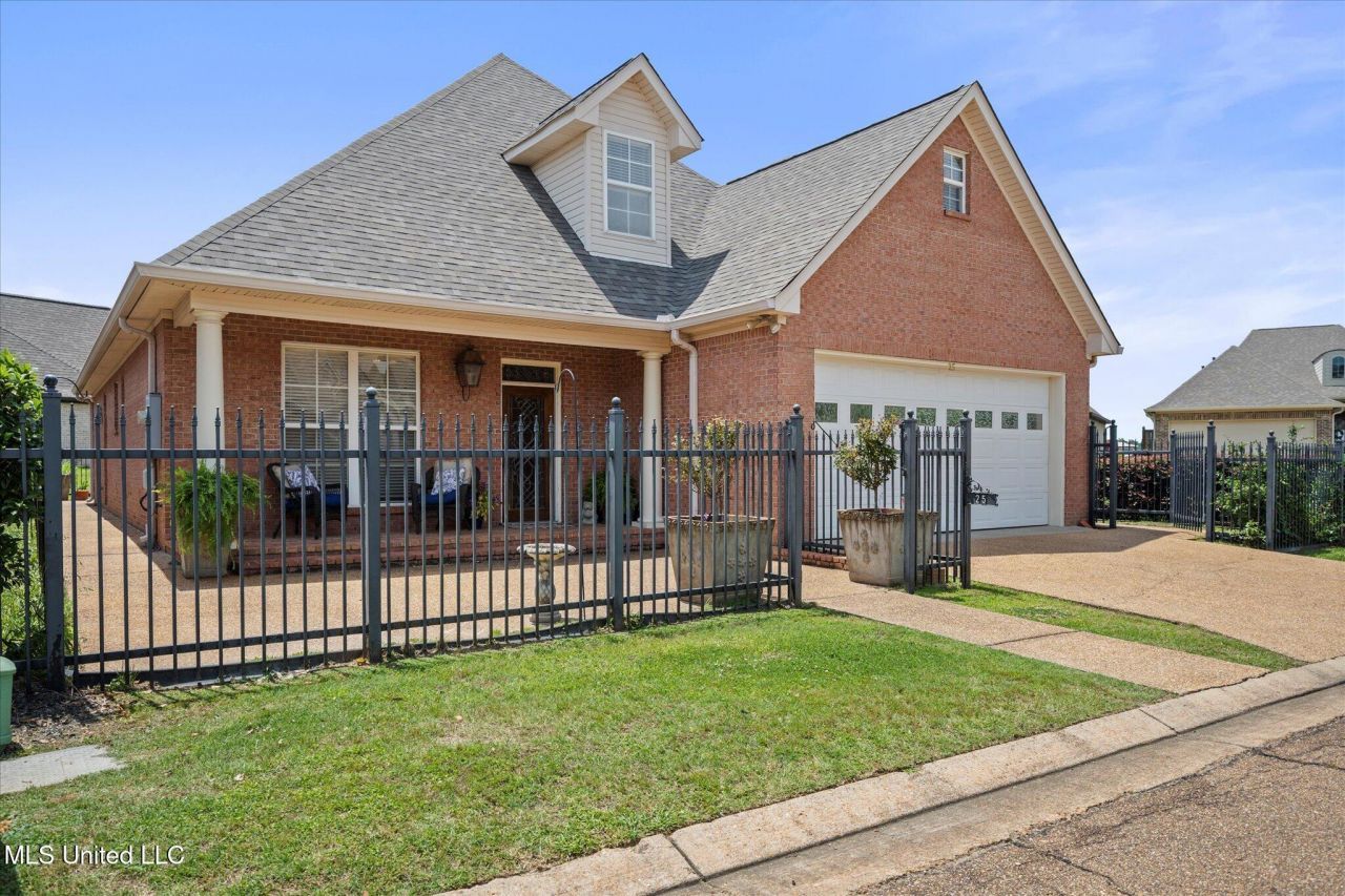 25 Savannah Circle, Brandon, MS 39047 Main Photo