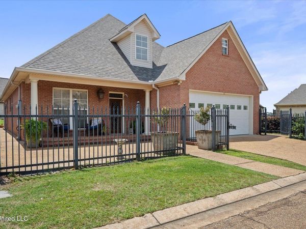25 Savannah Circle, Brandon, MS 39047