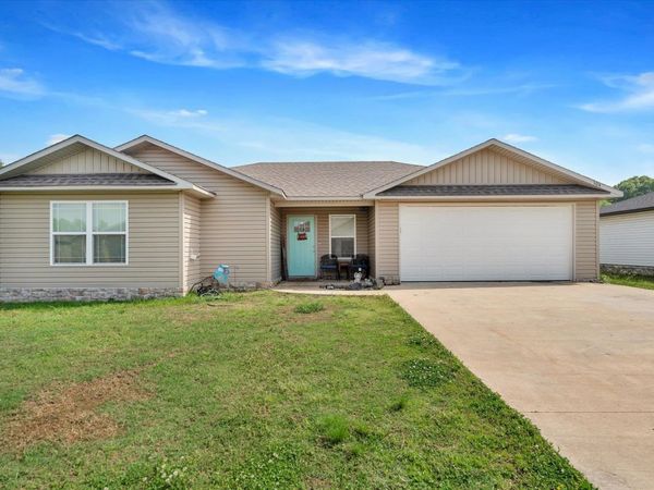 104 Stacy Drive, Paragould, AR 72450