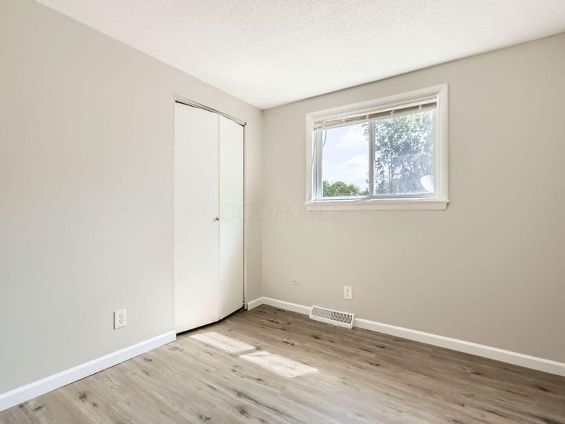 5114 Carbondale Drive, Columbus, OH 43232 Photo 7