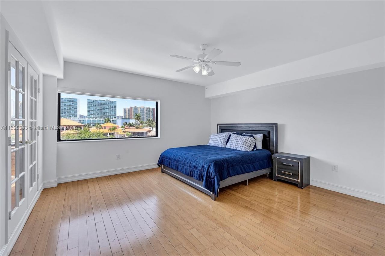 401 Poinciana Dr, Unit 1225, Sunny Isles Beach, FL 33160 Photo