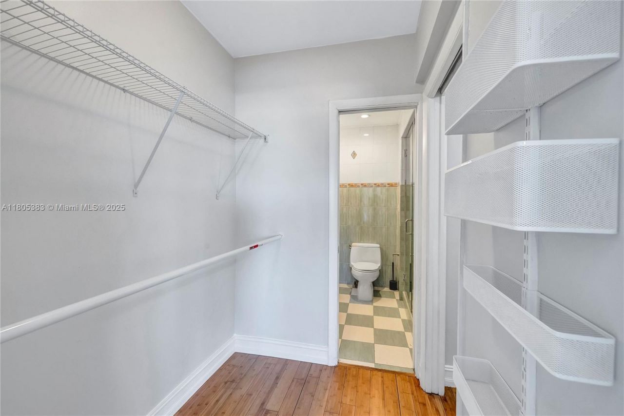 401 Poinciana Dr, Unit 1225, Sunny Isles Beach, FL 33160 Photo