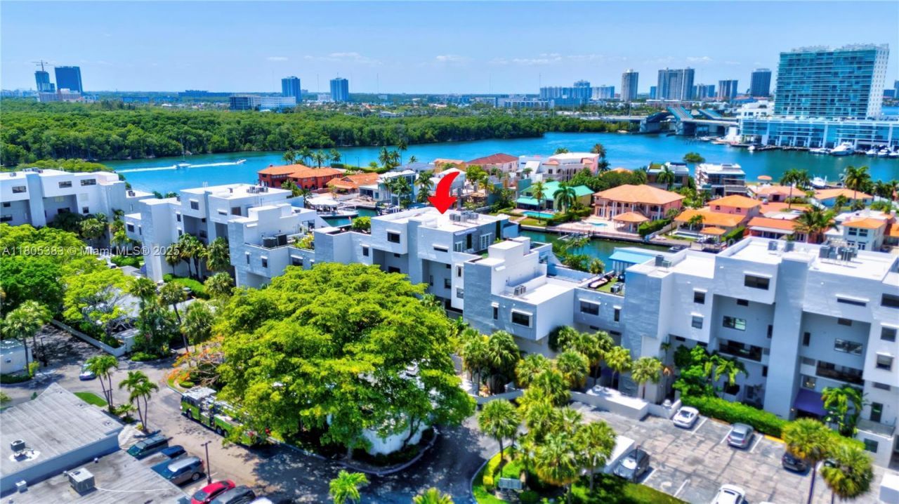 401 Poinciana Dr, Unit 1225, Sunny Isles Beach, FL 33160 Photo
