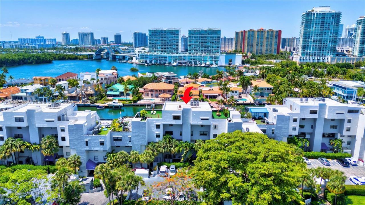 401 Poinciana Dr, Unit 1225, Sunny Isles Beach, FL 33160 Photo