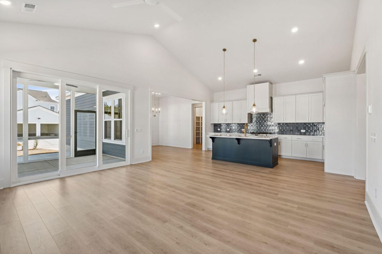 827 Gentle Breeze Drive Photo 10