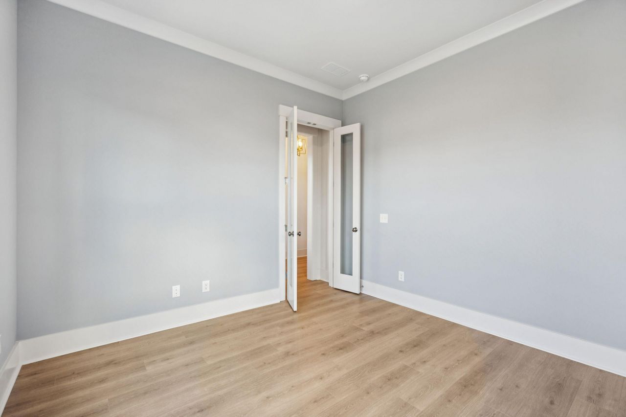 827 Gentle Breeze Drive Photo 32