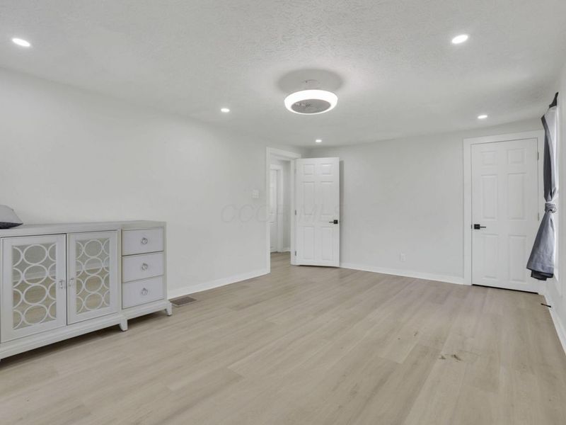 841 Saint Clair Avenue, Columbus, OH 43201 Photo 32