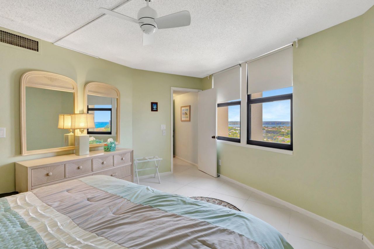 2800 N Ocean Drive, Unit A-17c, Singer Island, FL 33404 Photo