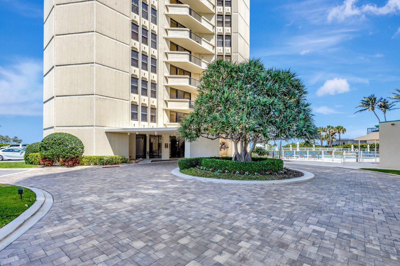 2800 N Ocean Drive, Unit A-17c, Singer Island, FL 33404 Photo