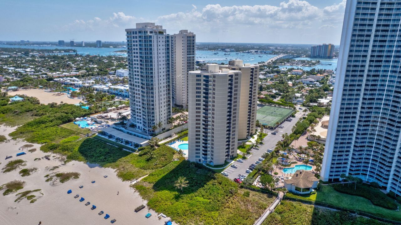 2800 N Ocean Drive, Unit A-17c, Singer Island, FL 33404 Photo