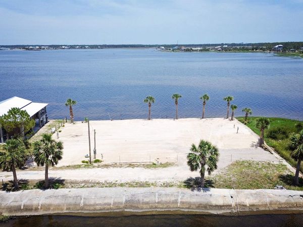 000 N Gulfview Drive, Perry, FL 32348