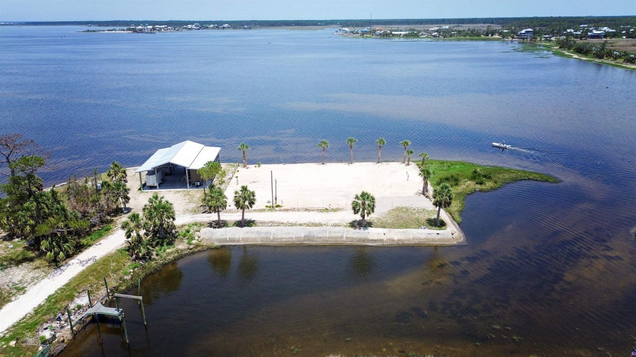 000 N Gulfview Drive, Perry, FL 32348 Photo