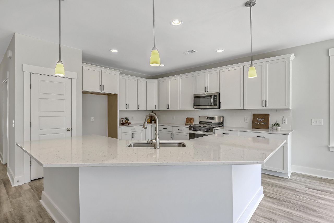 306 Mizell Road Photo 16