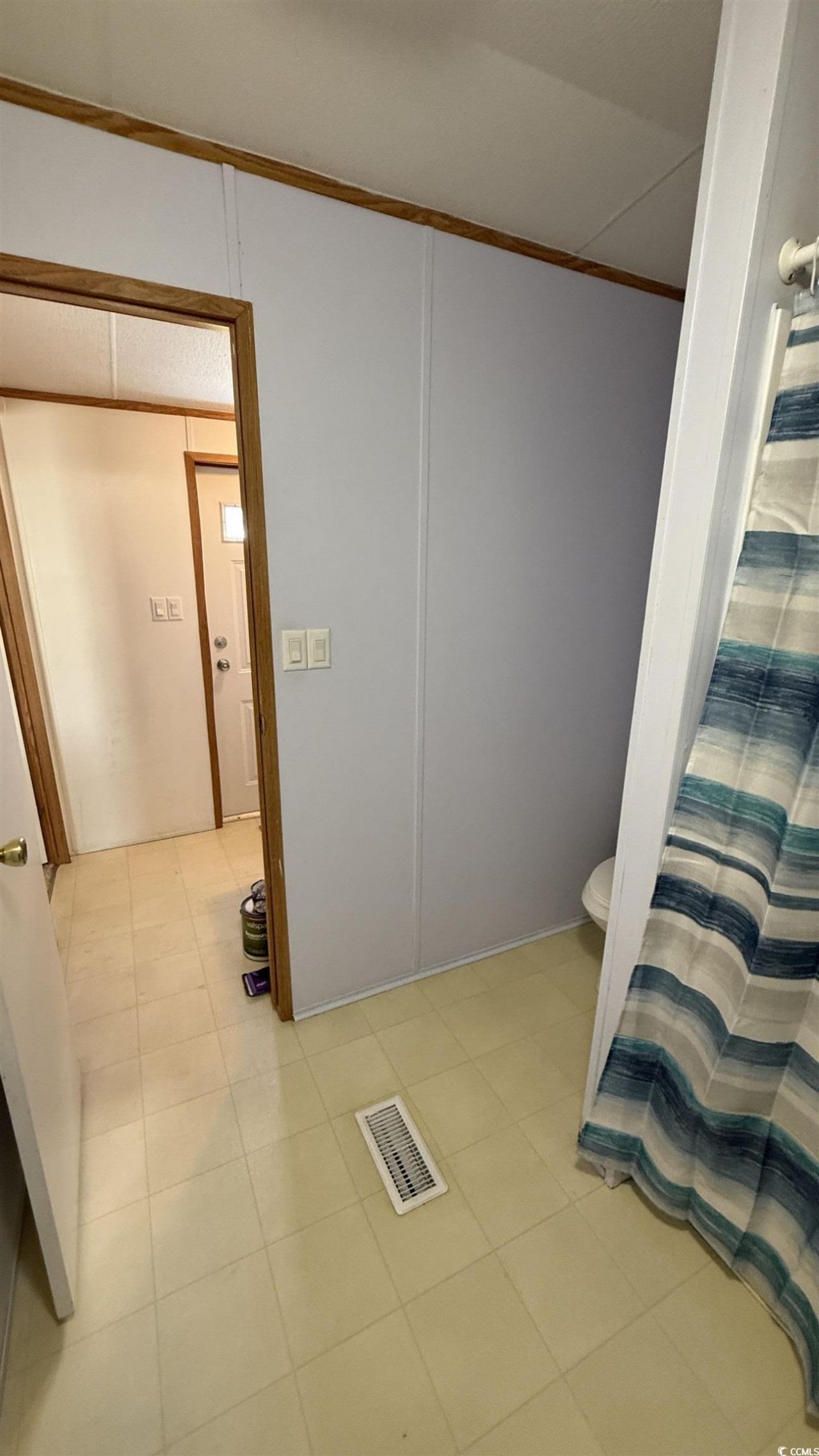 1056 Hunter Way Photo 18