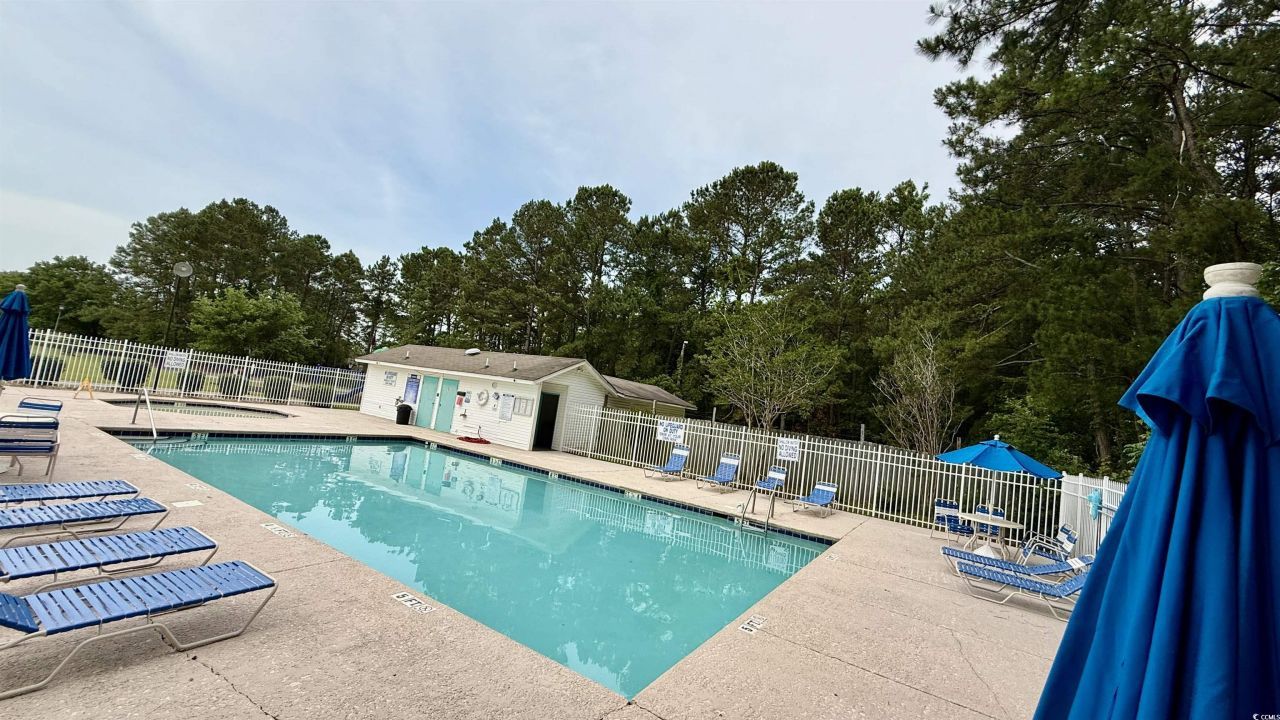 1056 Hunter Way Photo 28