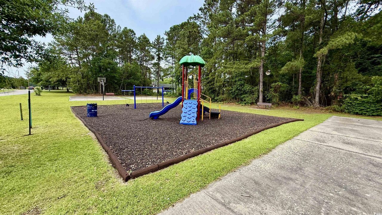 1056 Hunter Way Photo 31