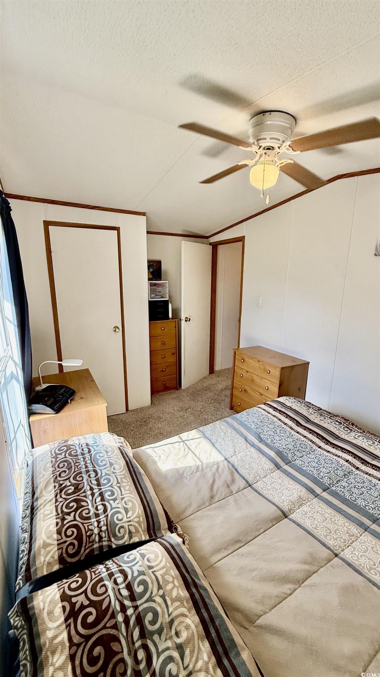 1056 Hunter Way Photo 9