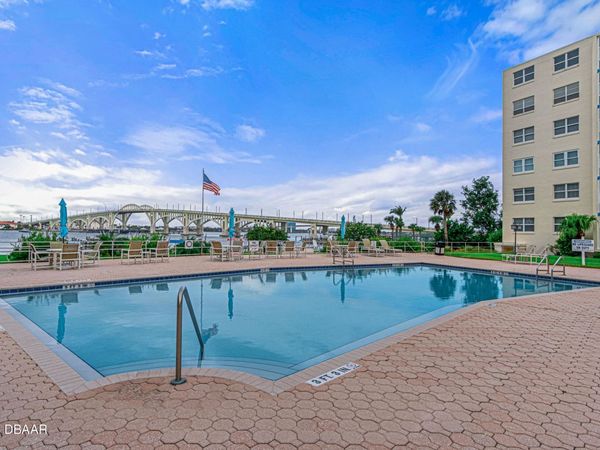 1224 S Peninsula Drive, Unit 201, Daytona Beach, FL 32118